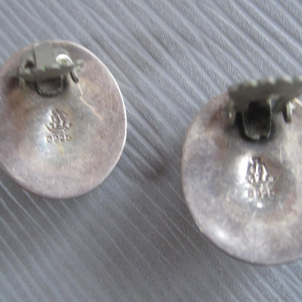 Vintage Sterling & Turquoise Clipon Earrings - Picture 5 of 6